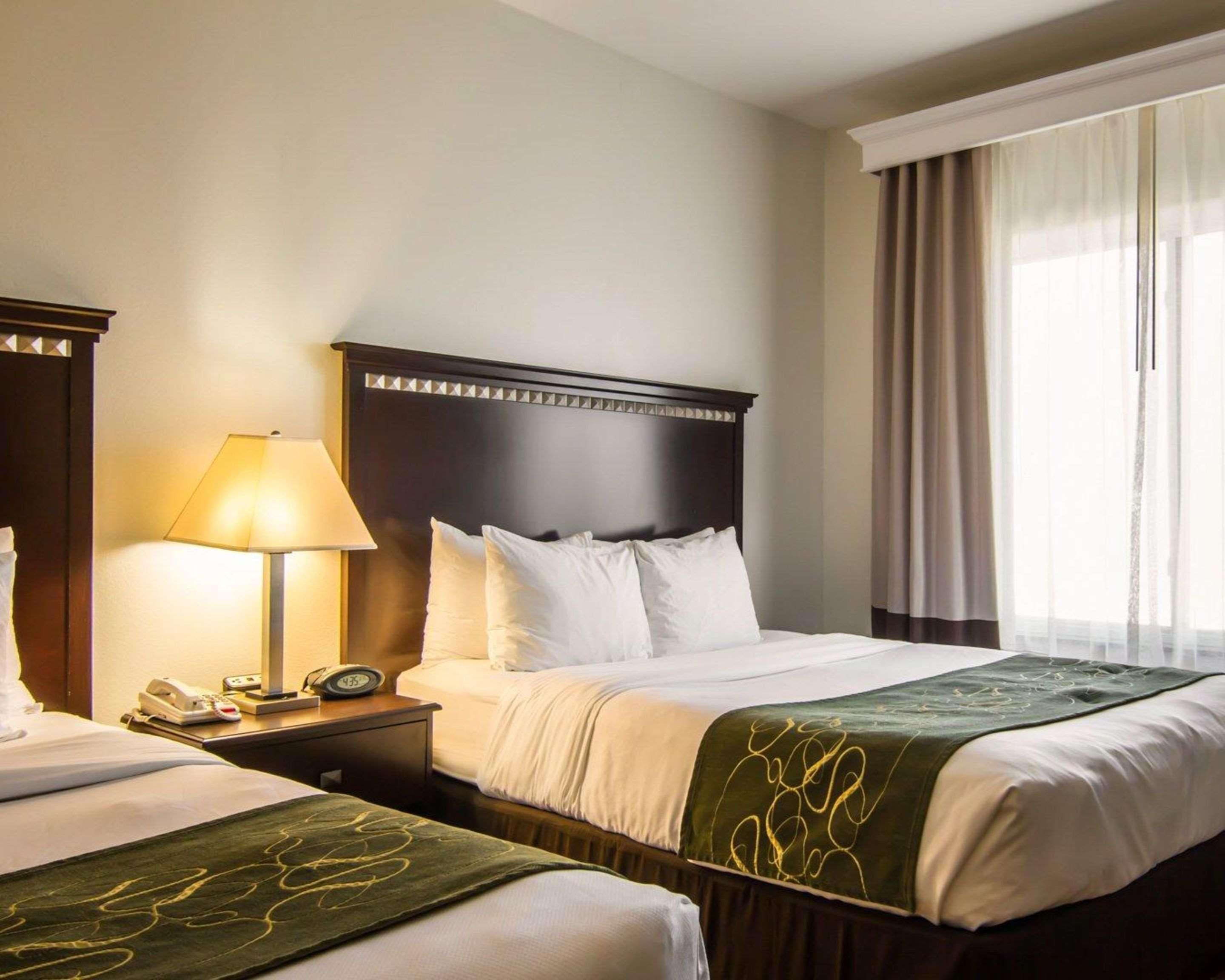 Comfort Suites West Dallas - Cockrell Hill Экстерьер фото