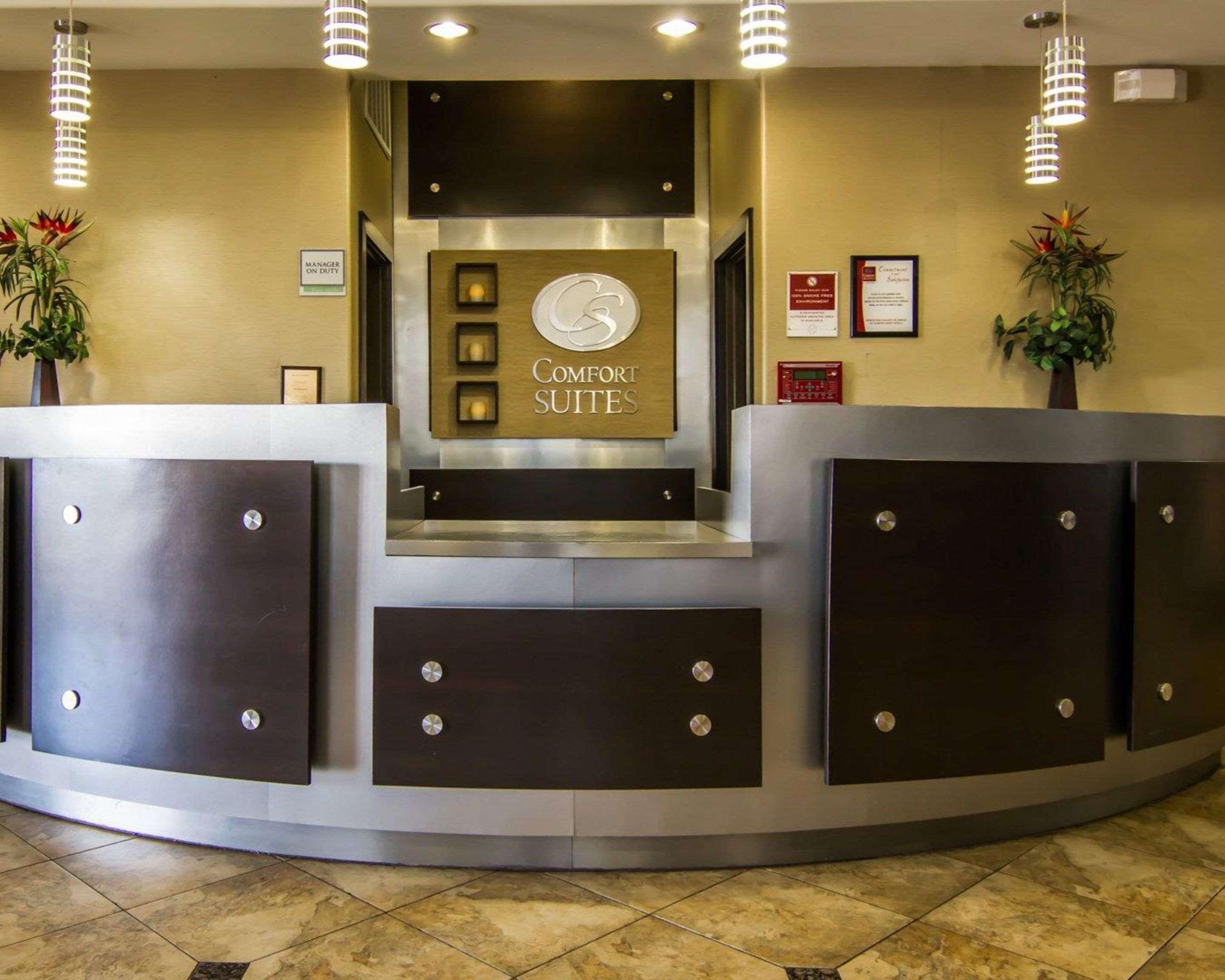 Comfort Suites West Dallas - Cockrell Hill Экстерьер фото