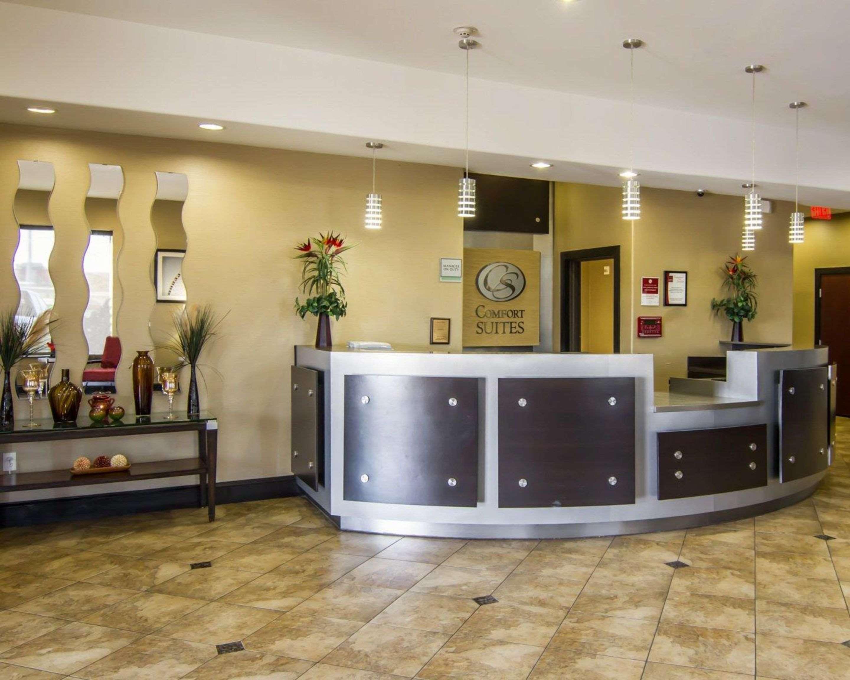Comfort Suites West Dallas - Cockrell Hill Экстерьер фото