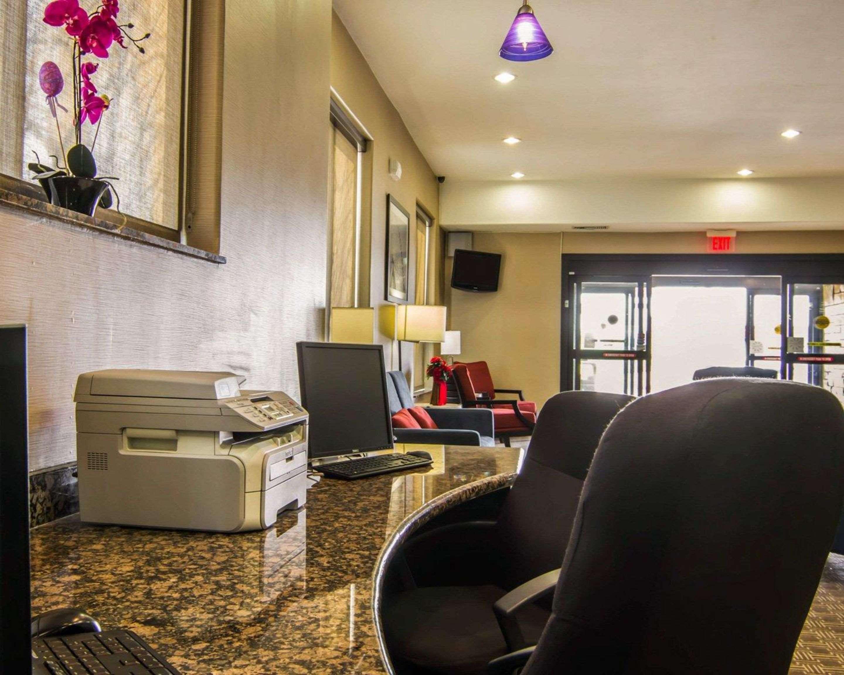 Comfort Suites West Dallas - Cockrell Hill Экстерьер фото